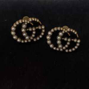 Gucci Pearl Stud Earrings